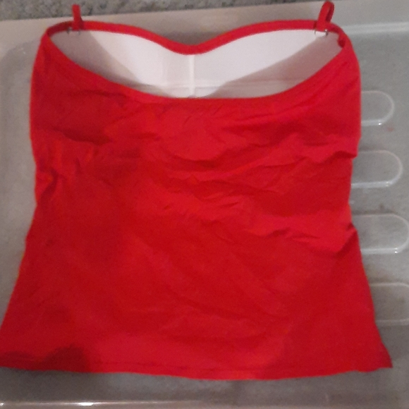3 for $15 Tommy Bahama tankini top - Picture 2 of 4